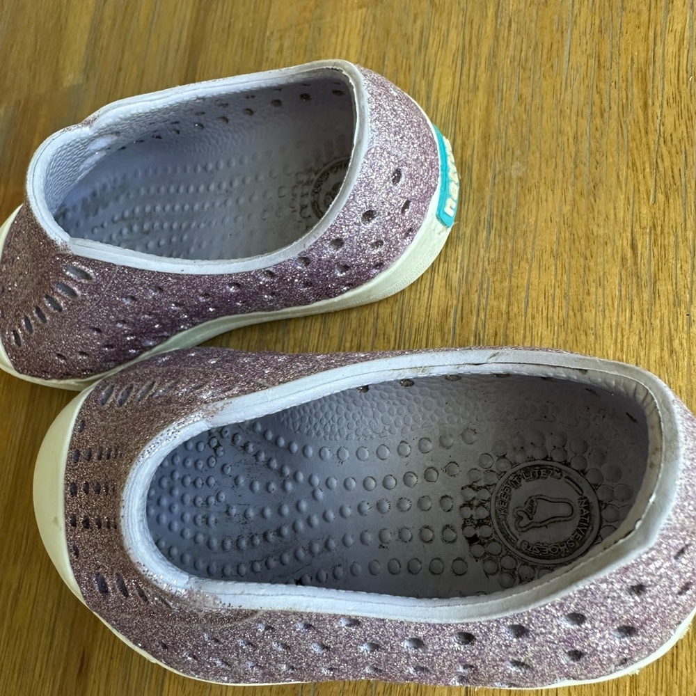 Toddler Native Shoes - Picture 9 of 9